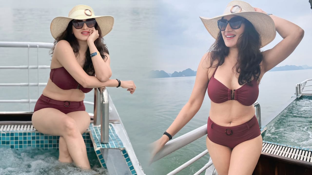 Smita Gondkar Bold Bikini Look